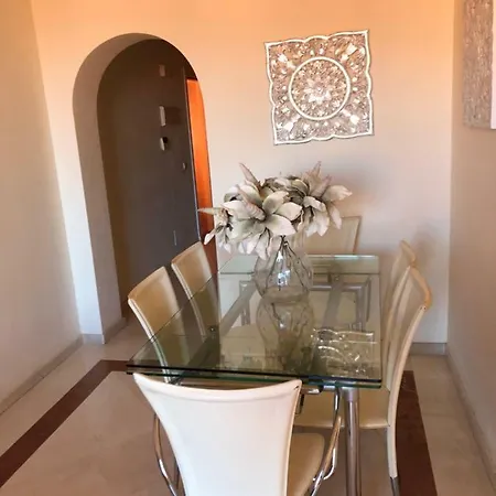 Estrelicia Daire Marbella